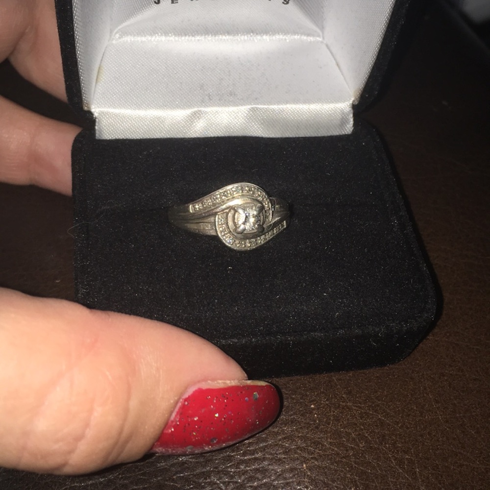 Kay Diamond Ring 💍 - Picture 4 of 11